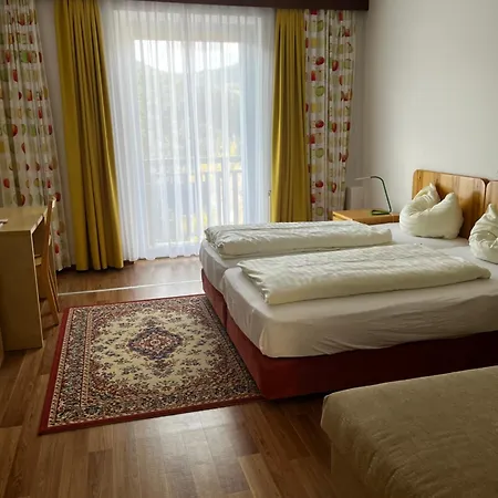 Отель Apfelwirt *