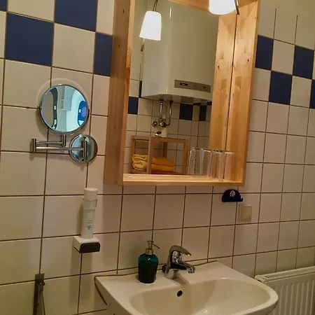 Apfelwirt Otel *