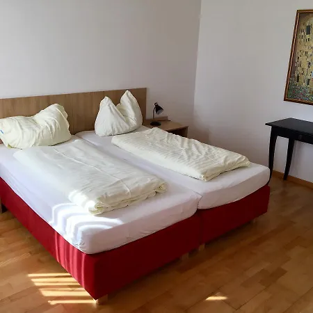 Apfelwirt Hotel *