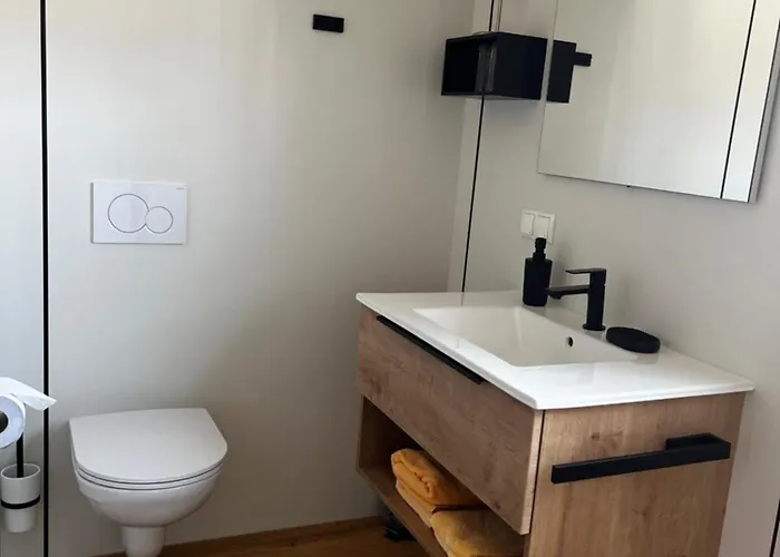 Apfelwirt * ستوبيبرغ